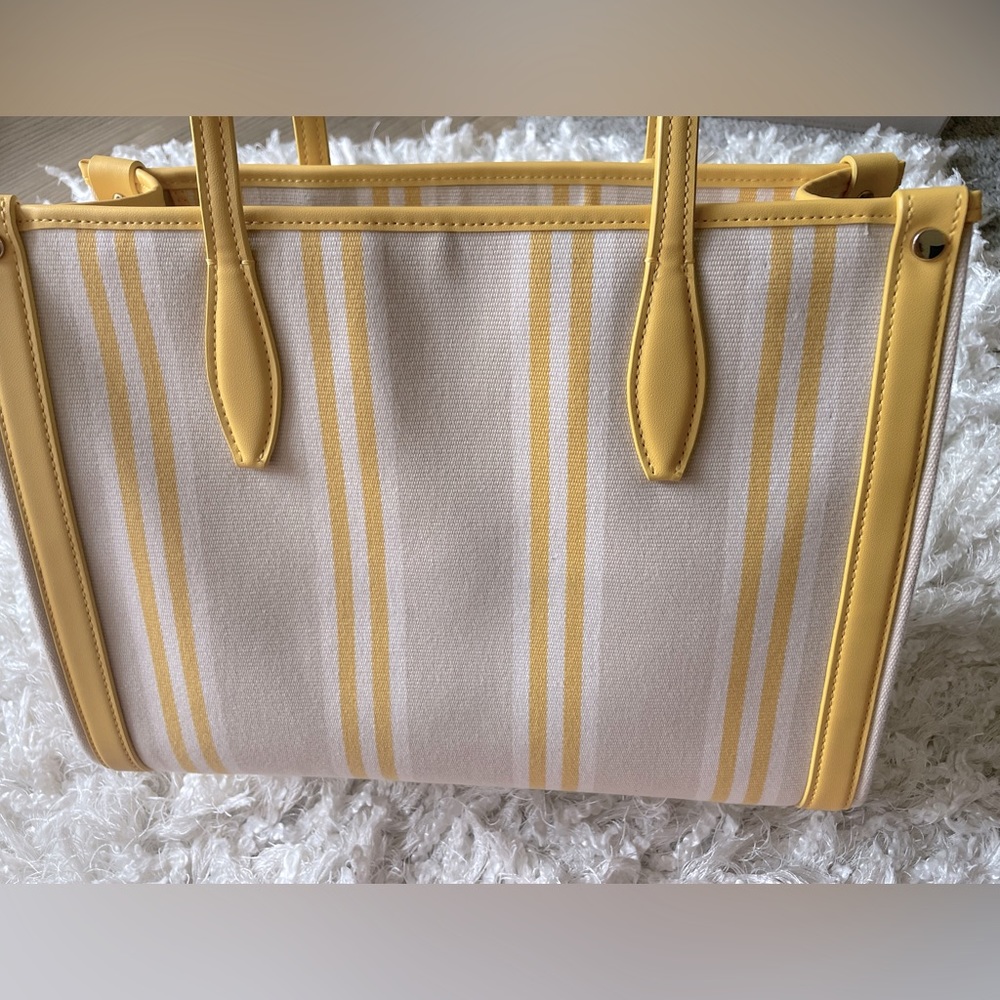 Kate Spade Tote Bag w/ Dust Bag - Picture 3 of 10